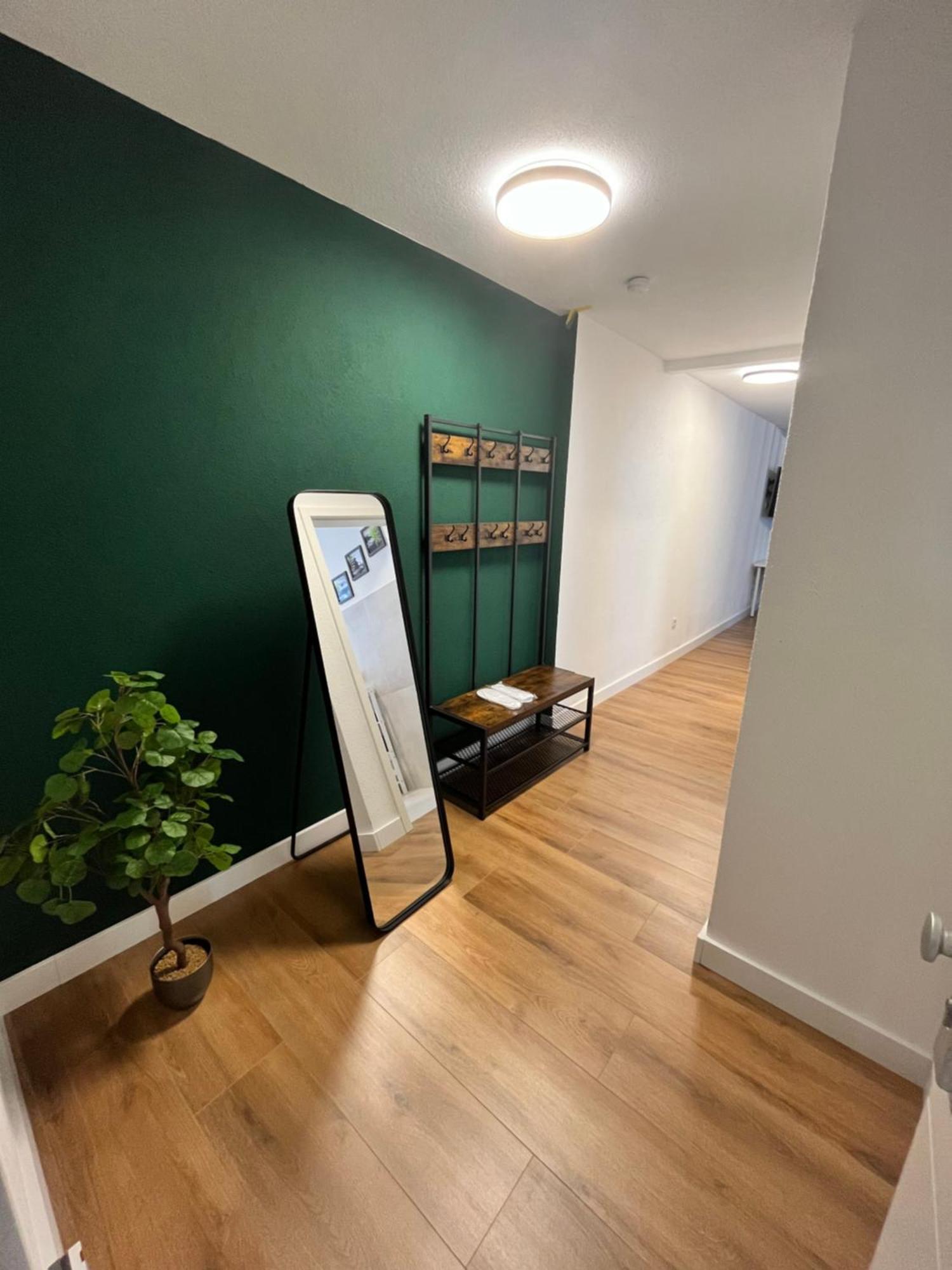 Appartment New York Naehe Duesseldorf, Messe, Hbf, City, Wifi, Helios Hospital 크레펠트 외부 사진